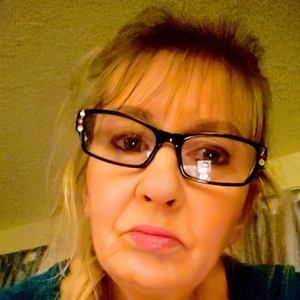 Meet your Posher, Vickie